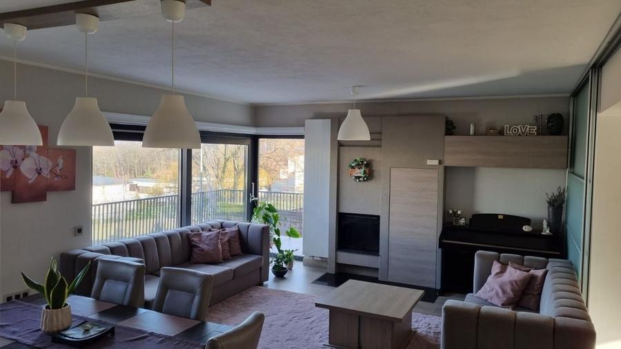 Duplex cu 4 camere cu Teren 690 Mp în Făget