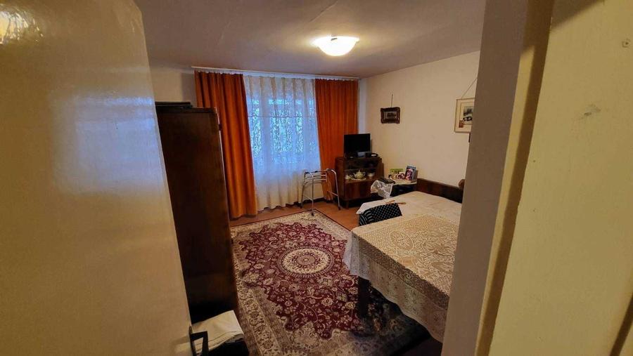 Inchiriere apartament 3 camere Ploiesti zona Nord - 1