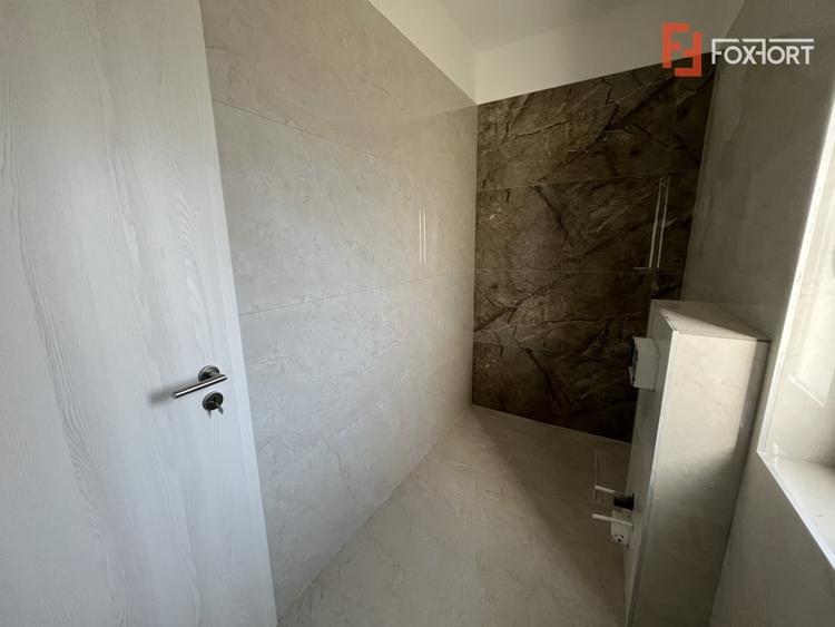 Duplex cu 4 camere cu Canalizare în Moșnița Nouă