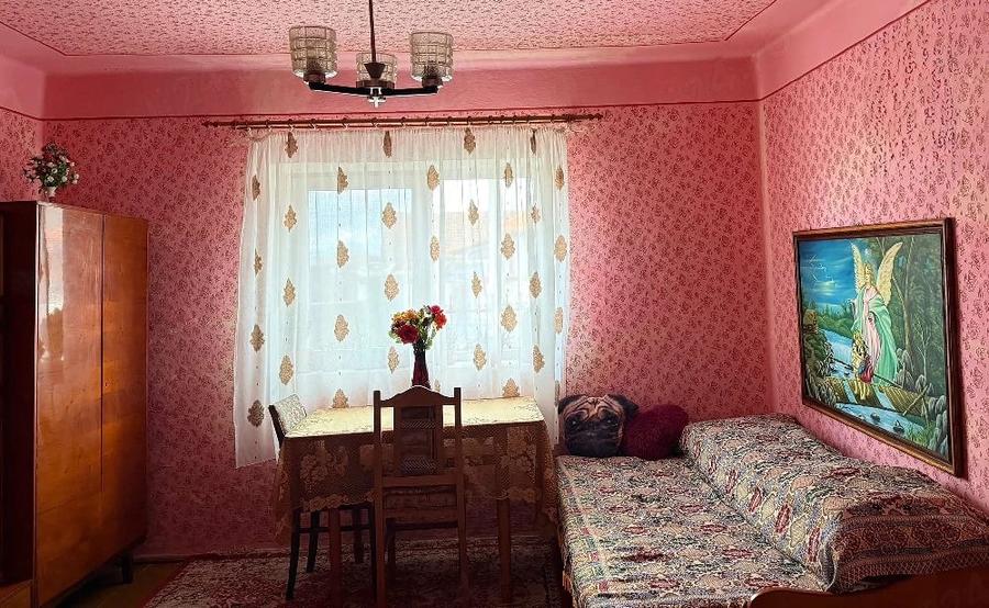 Casă cu 3 camere cu Teren 1650 Mp în Central