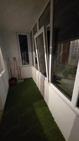 Apartament cu 3 camere decomandat în Criva de Sus