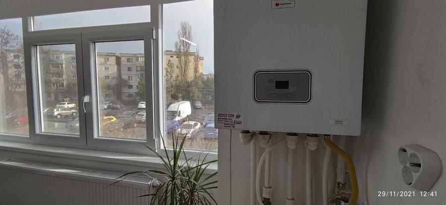 Apartament cu 3 camere decomandat în Sârbi