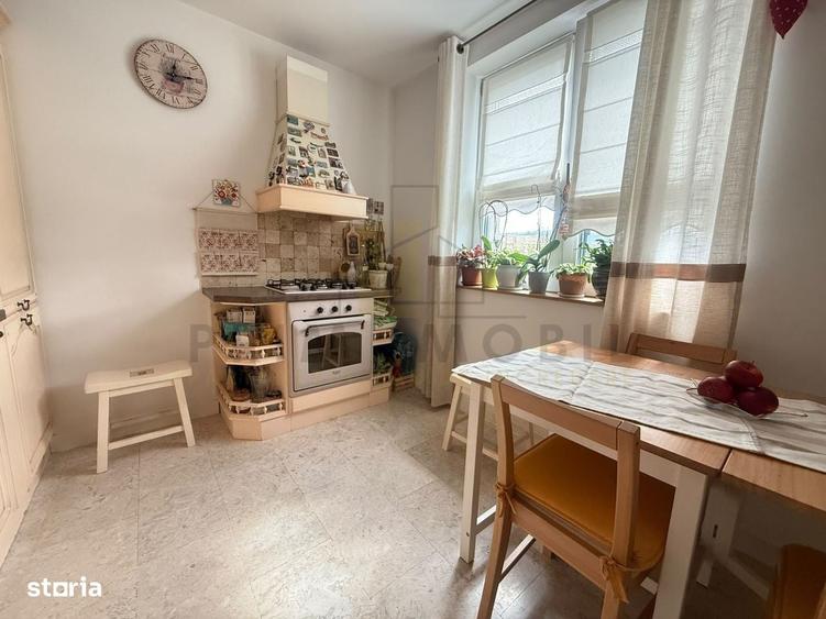 Casă cu 3 camere cu Teren 447 Mp în Bucium