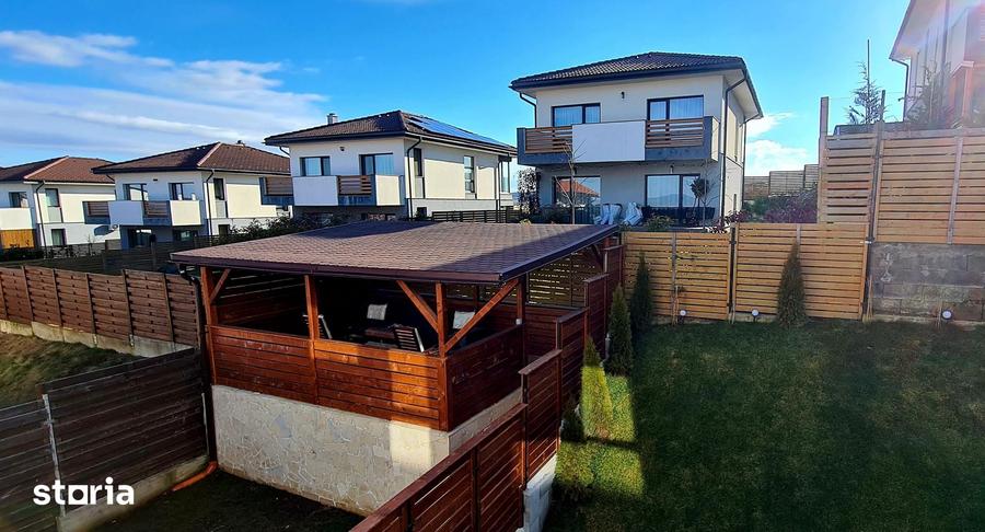 Casă cu 3 camere cu Teren 120 Mp în Borhanci