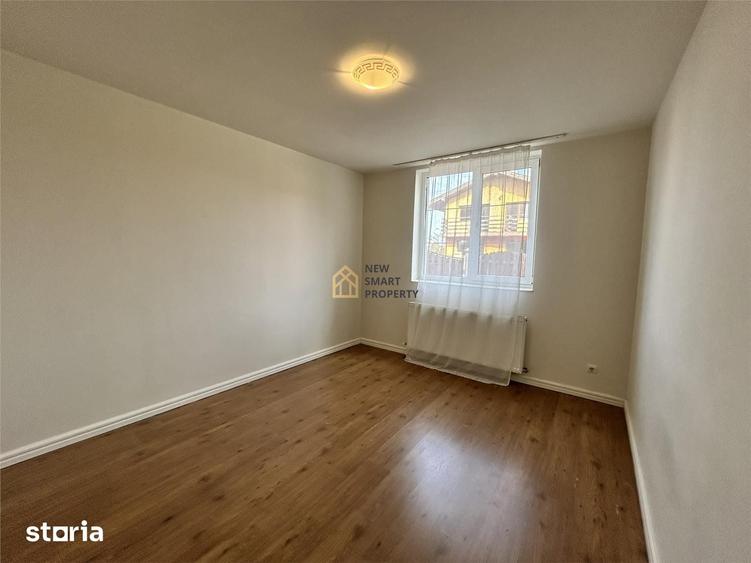 Casă cu 5 camere cu Teren 650 Mp în Sântandrei