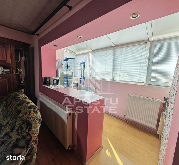 Apartament cu 2 camere decomandat în Mircea cel Bătrân