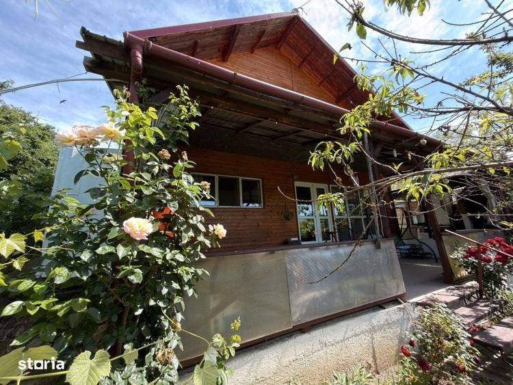 Casă cu 3 camere în Prunet