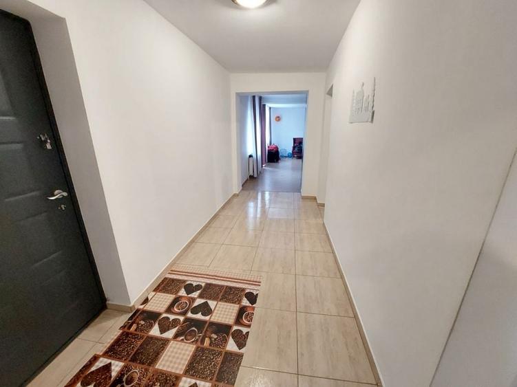 Casă cu 4 camere în Crevedia