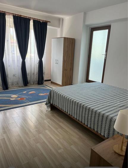 Apartament cu 2 camere decomandat în Radu Negru