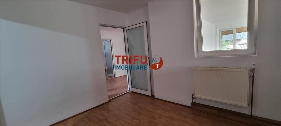 Casă individuală cu 4 camere cu Garaj în Micești