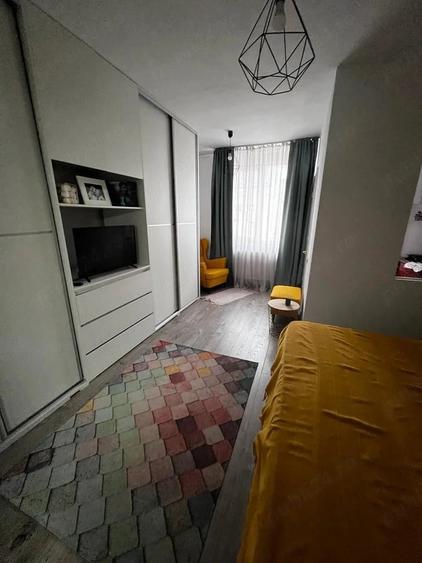 Garsonieră decomandată în Iris