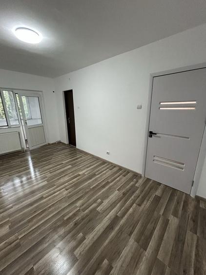 Garsonieră decomandată în Exterior Vest