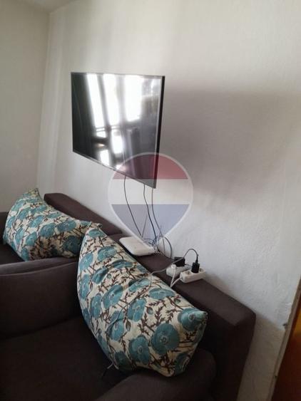 Apartament cu 2 camere semidecomandat, mobilat în Kogălniceanu