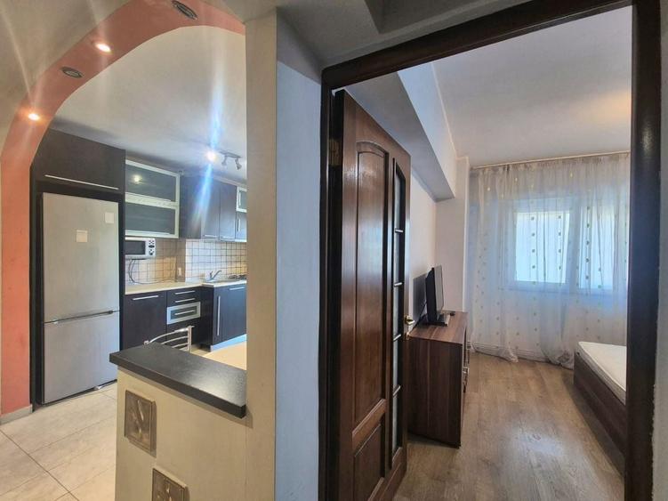 Apartament cu 2 camere în Centrul Civic
