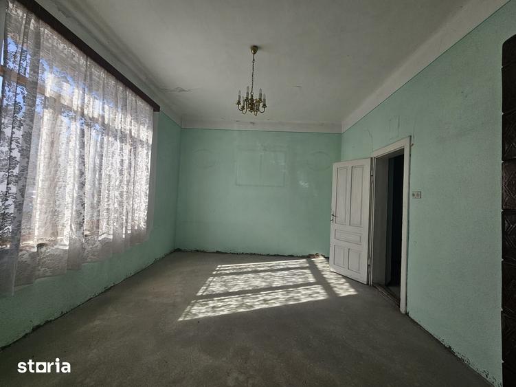 Casă cu 3 camere cu Teren 800 Mp în Ițcani
