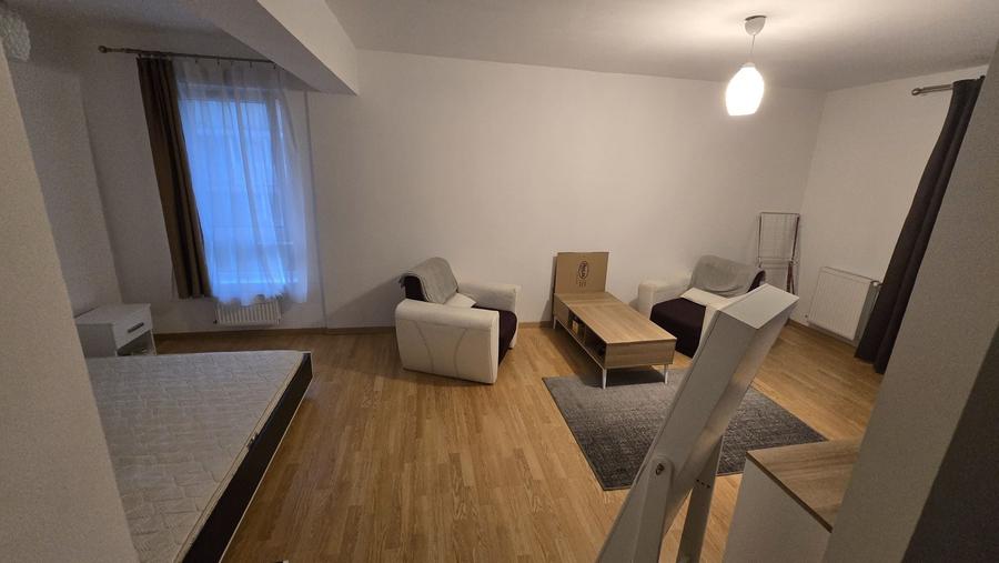 Garsonieră decomandată în Florești
