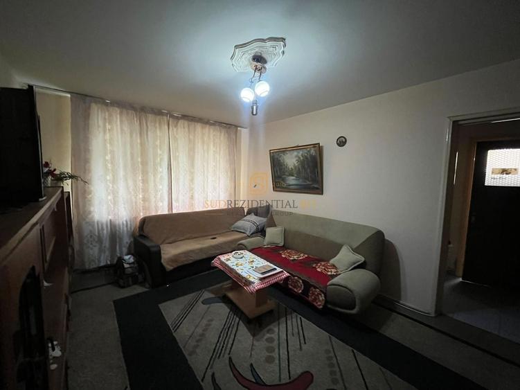 Apartament cu 3 camere semidecomandat, mobilat în Berceni