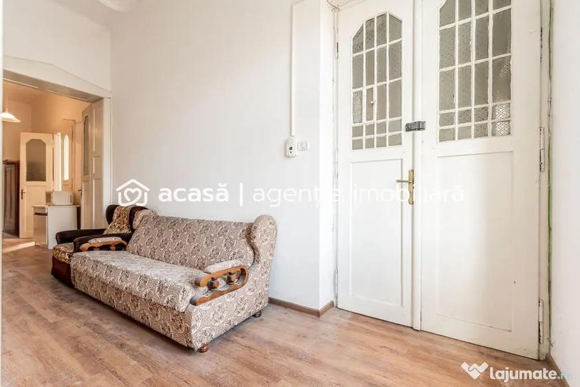 Apartament cu 4 camere semidecomandat în Ultracentral