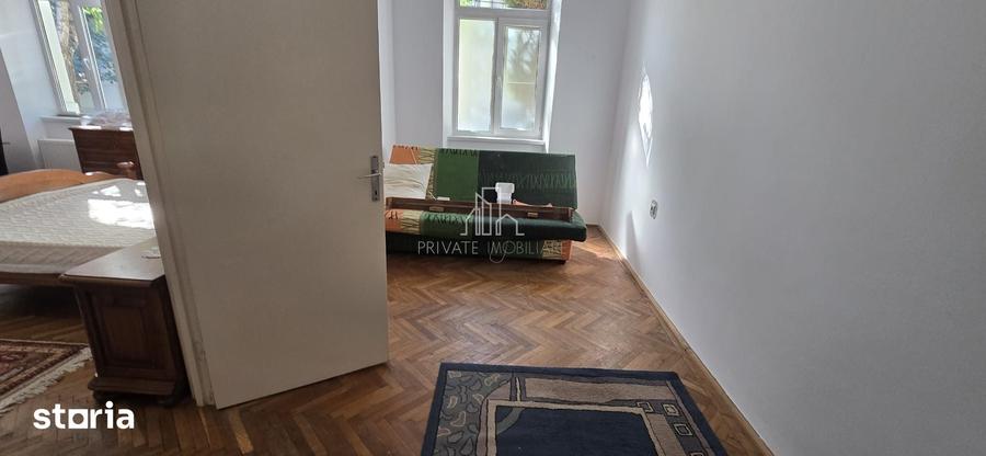 Casă cu 5 camere cu Teren 600 Mp în 7 Noiembrie
