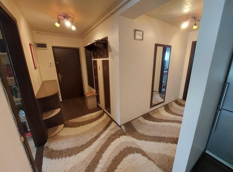 Apartament cu 3 camere,parcare ,etaj intermediar, zona Eroilor - 4