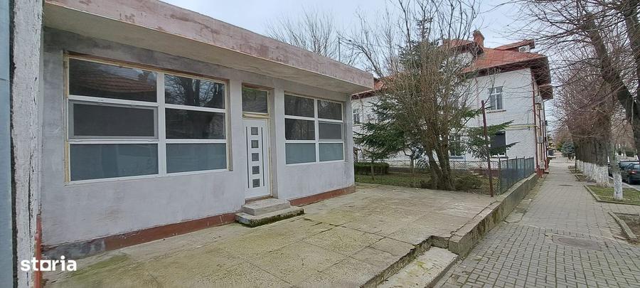 Spațiu comercial, de 80 mp, în Sud