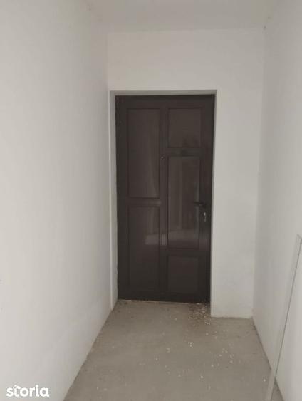 SE VINDE CASA IN CALUGARENI 5 camere, teren 600mp - 10