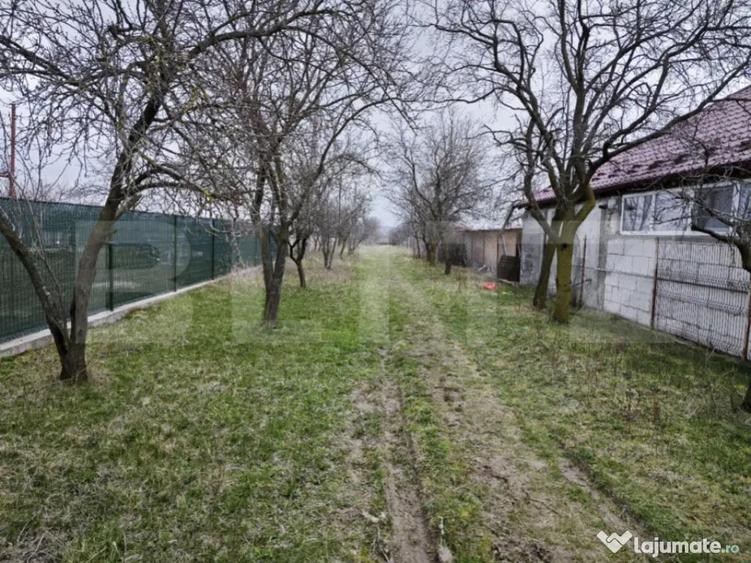 Teren intravilan ?i extravilan, suprafata de 1,37 hectare, - 3