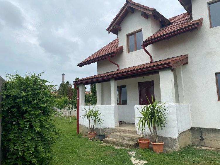 Casă cu Teren 400 Mp în Chișoda