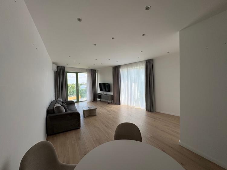 Apartament cu 2 camere semidecomandat în Sisești
