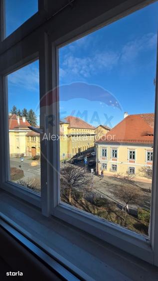 Apartament de vanzare in inima Sibiului/Piata Schiller