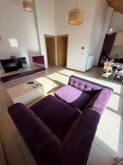 Apartament cu 3 camere semidecomandat în Central