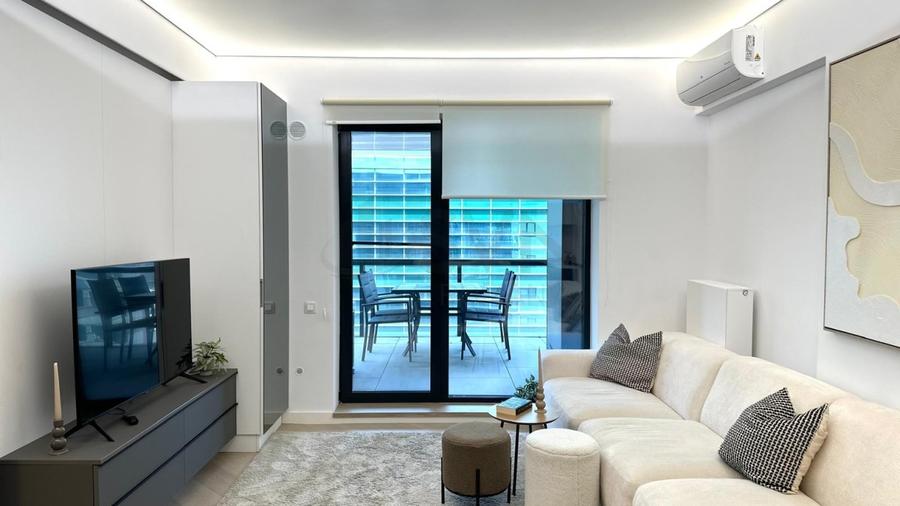 Apartament cu 3 camere decomandat, mobilat în Pipera