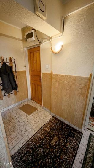Apartament cu 2 camere în Micro 20