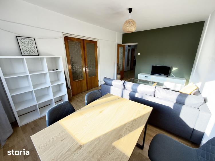Apartament cu 3 camere semidecomandat în Eminescu