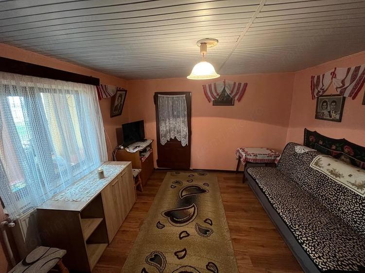 Casă cu 4 camere cu Teren 1153 Mp în Central