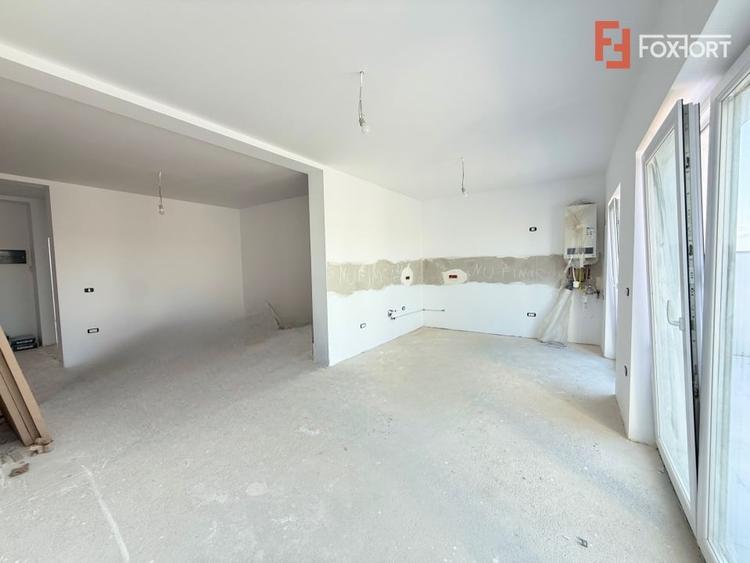 Apartament cu 4 camere în Torontalului