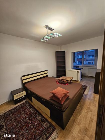 Apartament cu 3 camere decomandat în Griviței