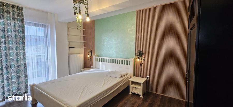 Apartament cu 3 camere semidecomandat în Florești