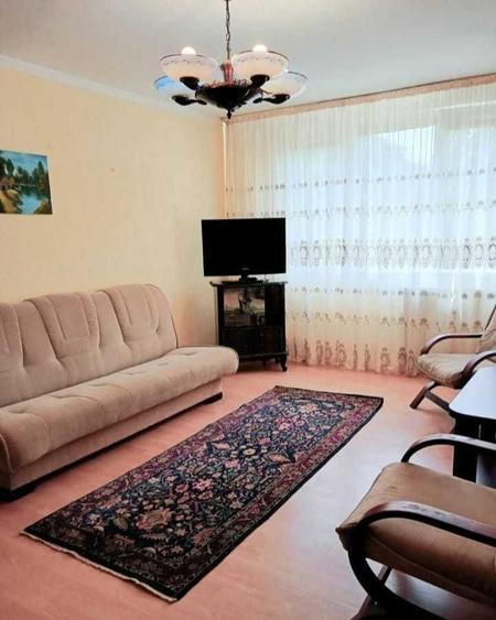 Apartament cu 3 camere semidecomandat, mobilat în Drumul Taberei — fotografia 1