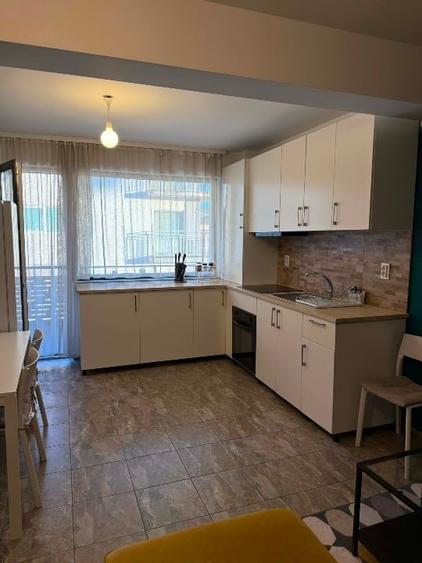 Apartament cu 2 camere decomandat, mobilat în Florești