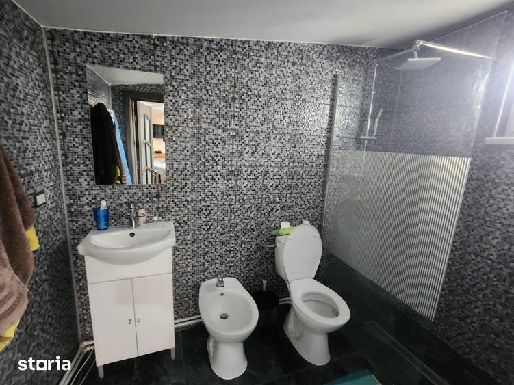 Casă cu 4 camere cu Teren 1000 Mp în Șerbănești