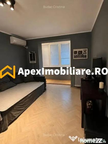 Apartament cu 3 camere semidecomandat în Cotroceni