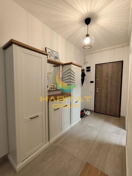 Apartament cu 4 camere decomandat, mobilat în Brâncoveanu