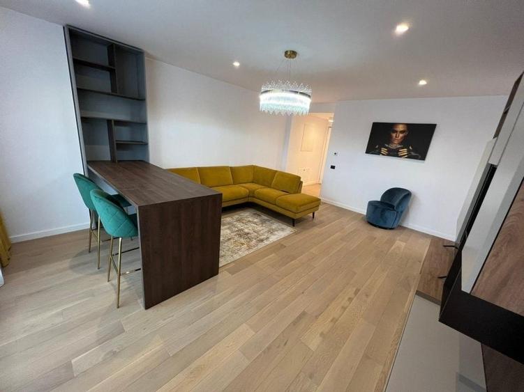 Apartament cu 2 camere semidecomandat, mobilat în Aviației