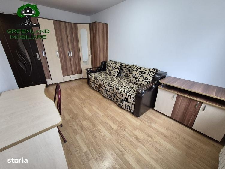 Garsonieră decomandată în Podu Roș