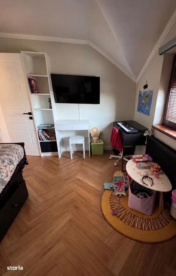 Casă cu 4 camere cu Teren 421 Mp în Cernica