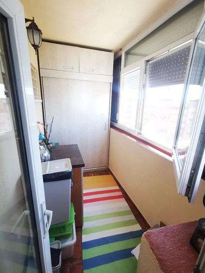 Apartament cu 3 camere decomandat în Ultimul leu