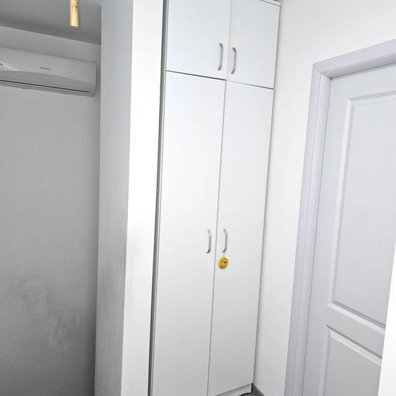 Casă cu 4 camere cu Canalizare în Titan