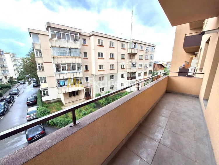 Apartament cu 3 camere decomandat, mobilat în Popa Șapcă