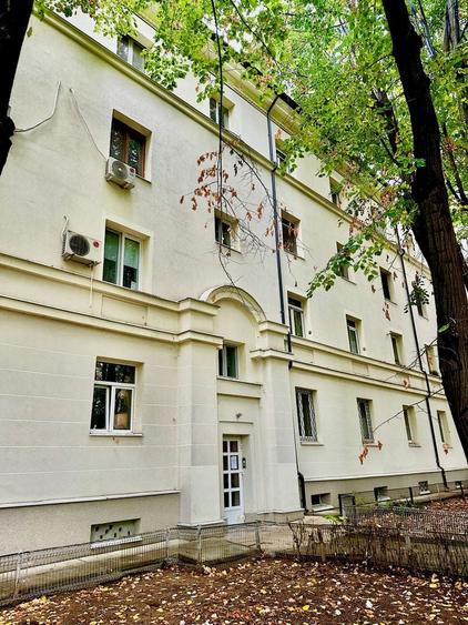 Apartament cu 3 camere decomandat în Vatra Luminoasă